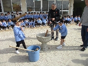 1月１５日（木）　A組　もちつき