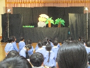 ２月１０日（火）　人形劇鑑賞